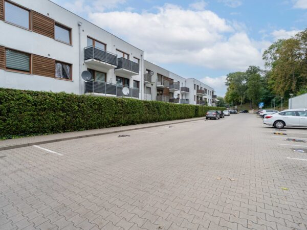 Msc. parkingowe, zamknięte osiedle - ul.Grabowa