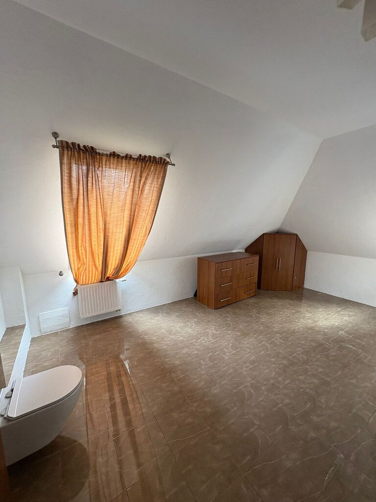 Przestronny dom wolnostojący 209 m² - obrazek 11