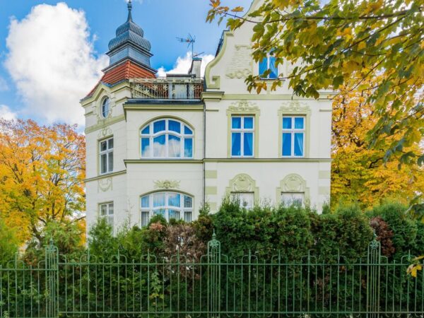 Apartament z tarasem z widokiem na morze.