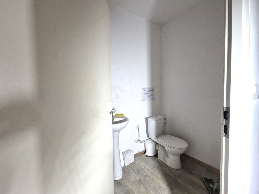 Stare Miasto, lokal użytkowy 87 m2 - obrazek 4