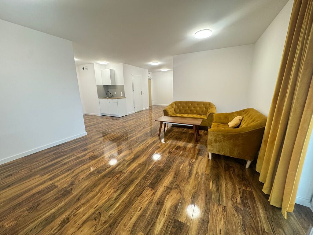 Stylowy lokal w sercu Reda City 3 pokoje 67m2 - obrazek 2