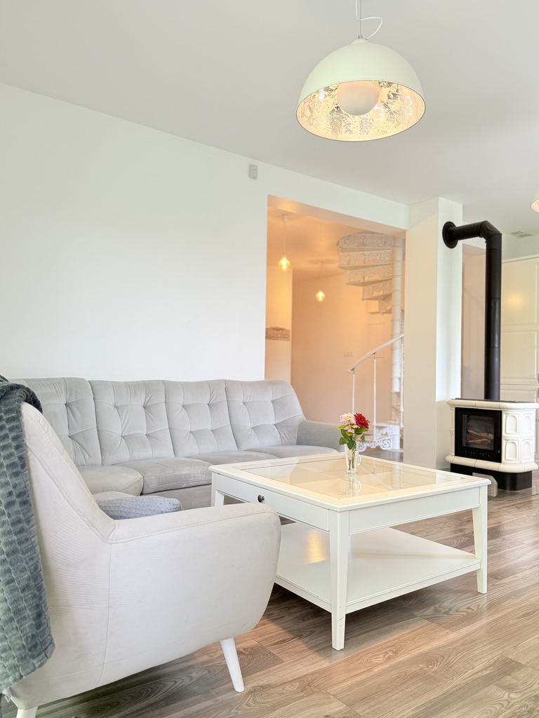Komfortowy Apartament 4 Pokoje, Ogród i Taras - obrazek 3