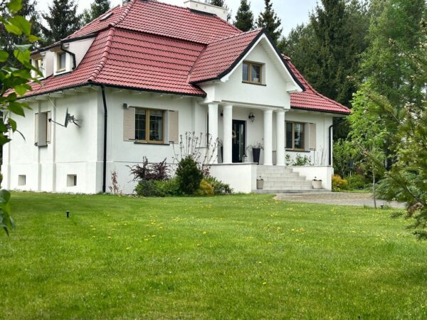 Ekskluzywna willa w spokojnej okolicy