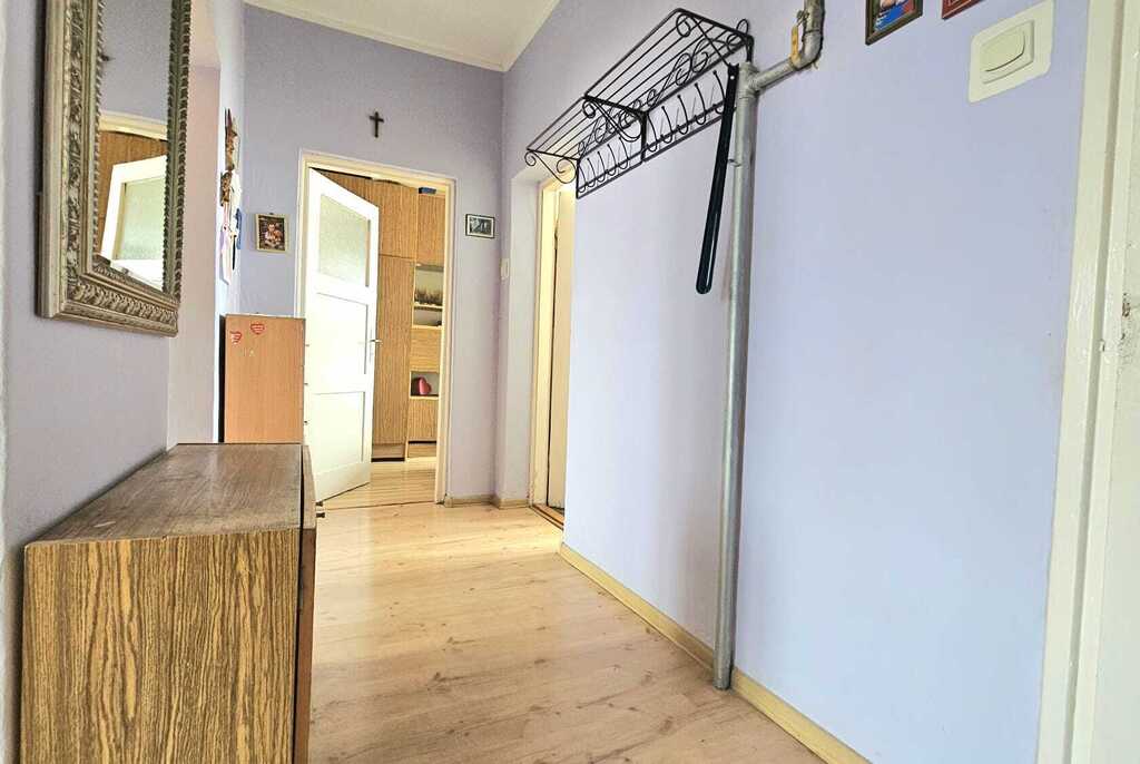 3 pokoje, cegła, piwnica, ciche centrum - obrazek 3