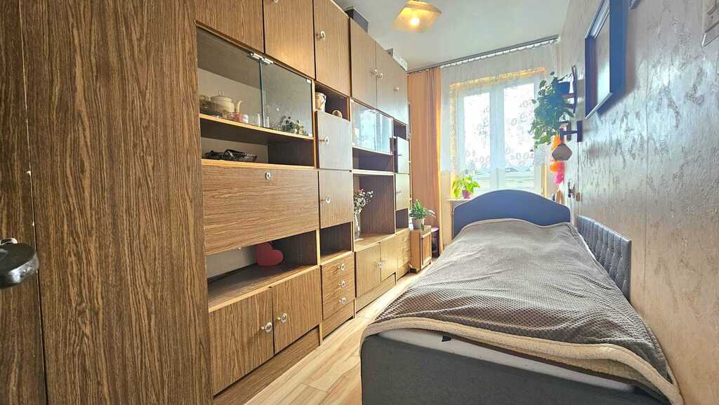 3 pokoje, cegła, piwnica, ciche centrum - obrazek 4