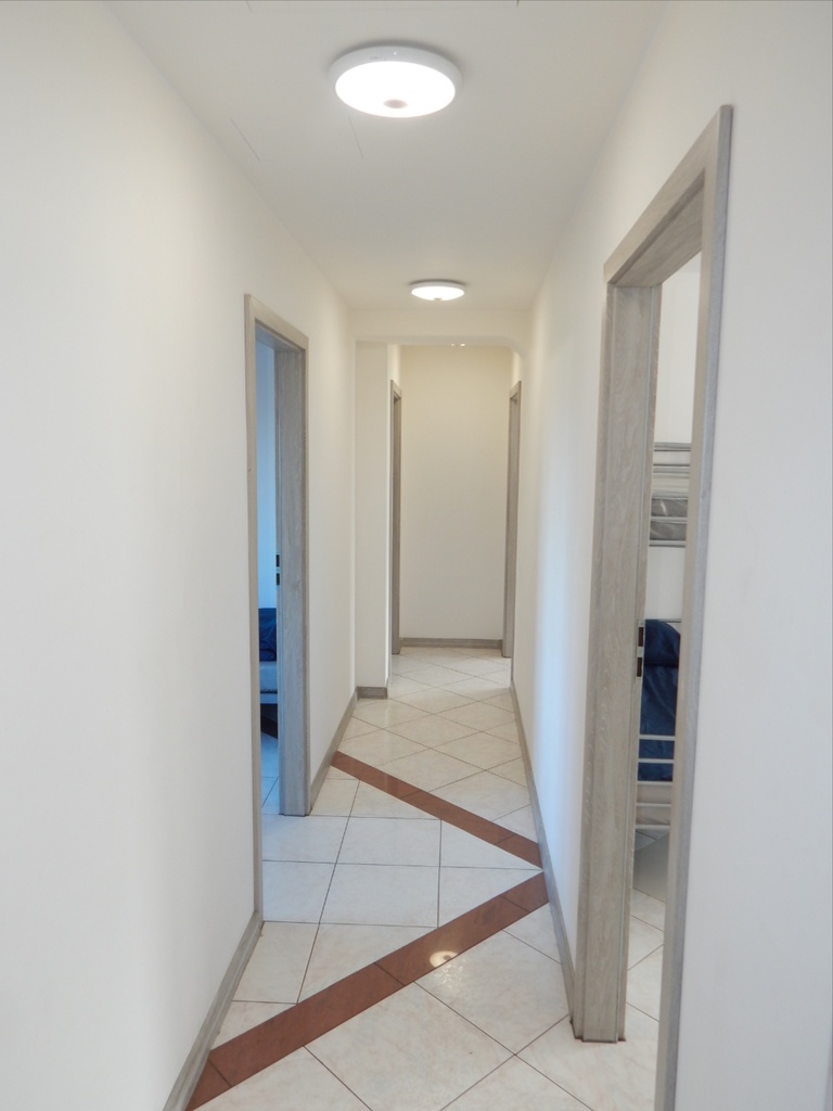 GOTOWIEC INWESTYCYJNY! Dom 250 m² | 11 pokoi - obrazek 14