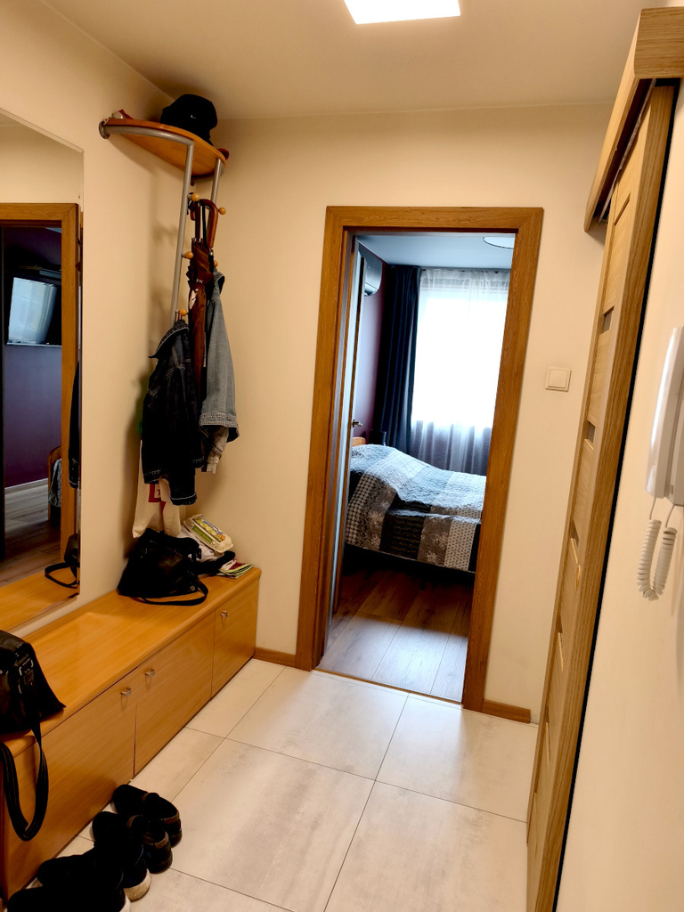 Przestronne 2 pokoje, balkon, garaż - obrazek 8