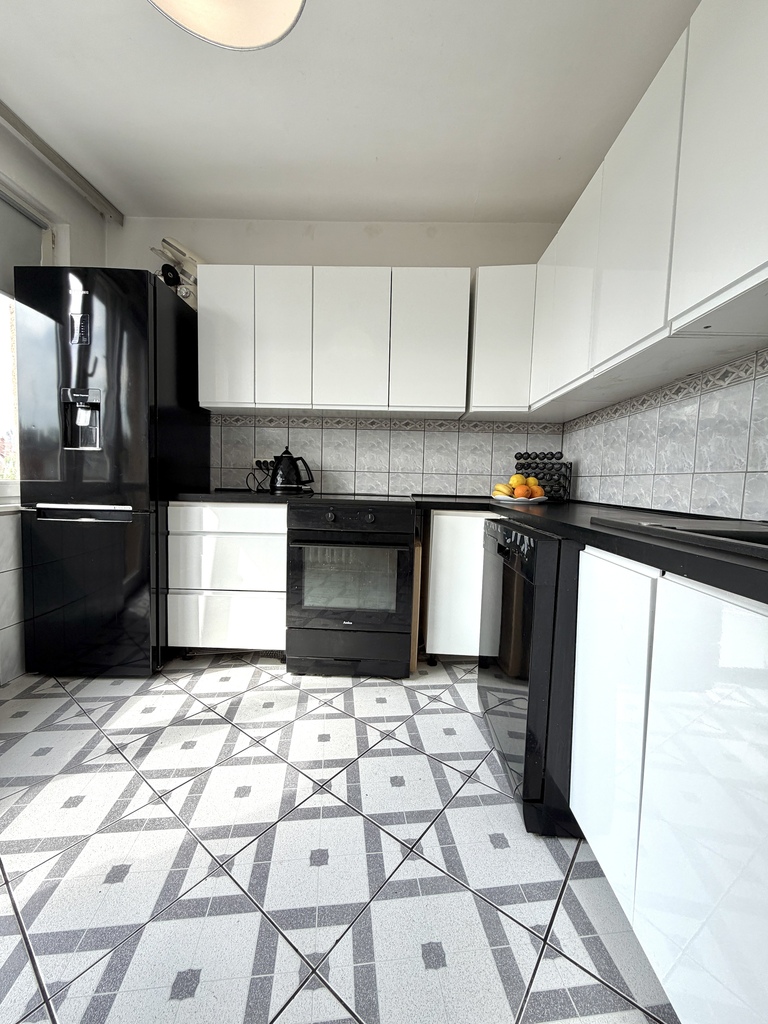 Centrum, 2 pokoje, balkon, piwnica - obrazek 5
