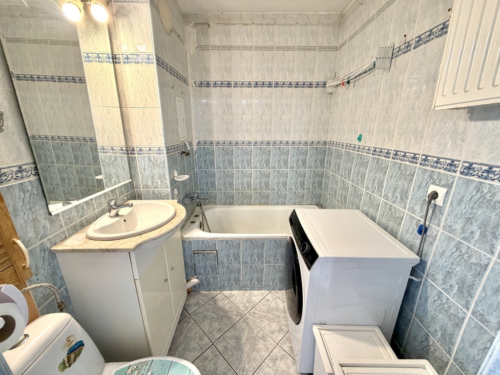 Centrum, 2 pokoje, balkon, piwnica - obrazek 10