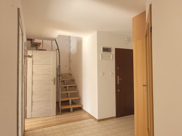4 pokoje, 99 m², z garażem, winda, niski blok!