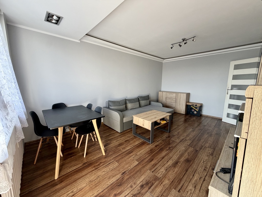 2 pokoje z balkonem na Ks. Pomorskich - obrazek 2